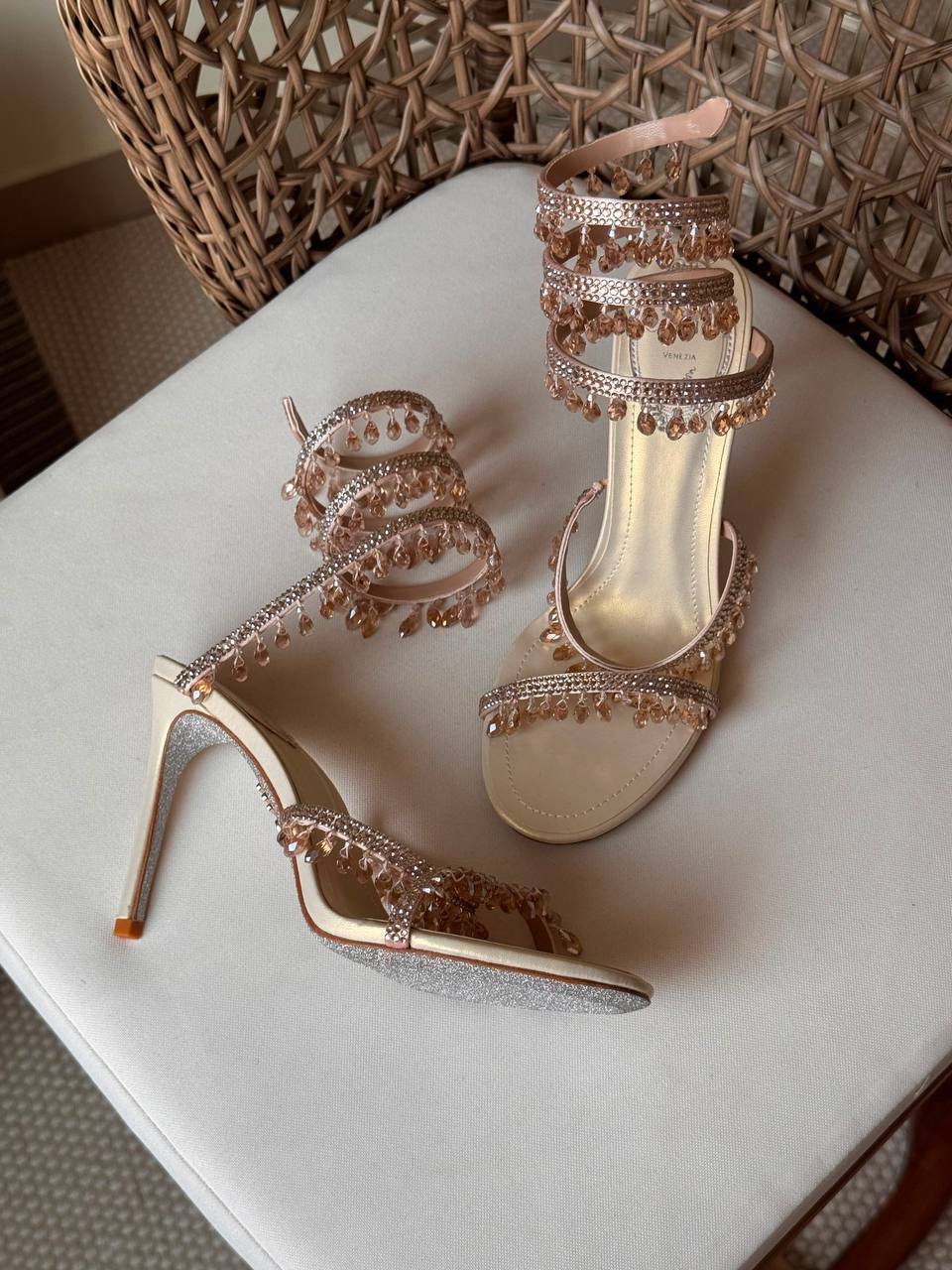 RENE CAOVILLA 
✨ Collection
👠 36–41
💎 Premium Quality
🔥 Super Master
550 dhs🇦🇪🇦🇪

Zain198
♥️♥️♥️