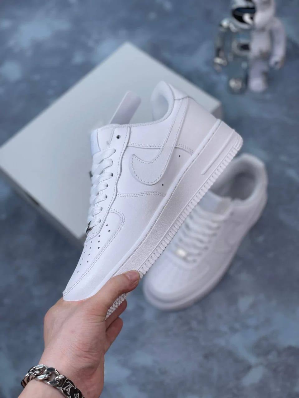 Nike
Size 40 to 45  
110 dhs✅
master quality

Zain27
♥️♥️♥️