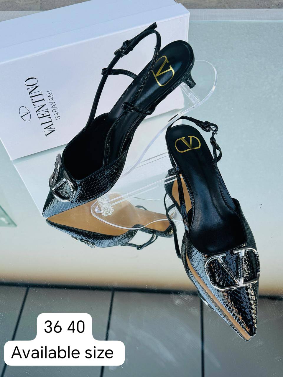 VALENTINO
110 dhs🪙🌨️

Zain21
♥️♥️♥️