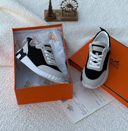 Hermes 
Size 40 to 45 
140 dhs🪙🌨️

Zain80
♥️♥️♥️