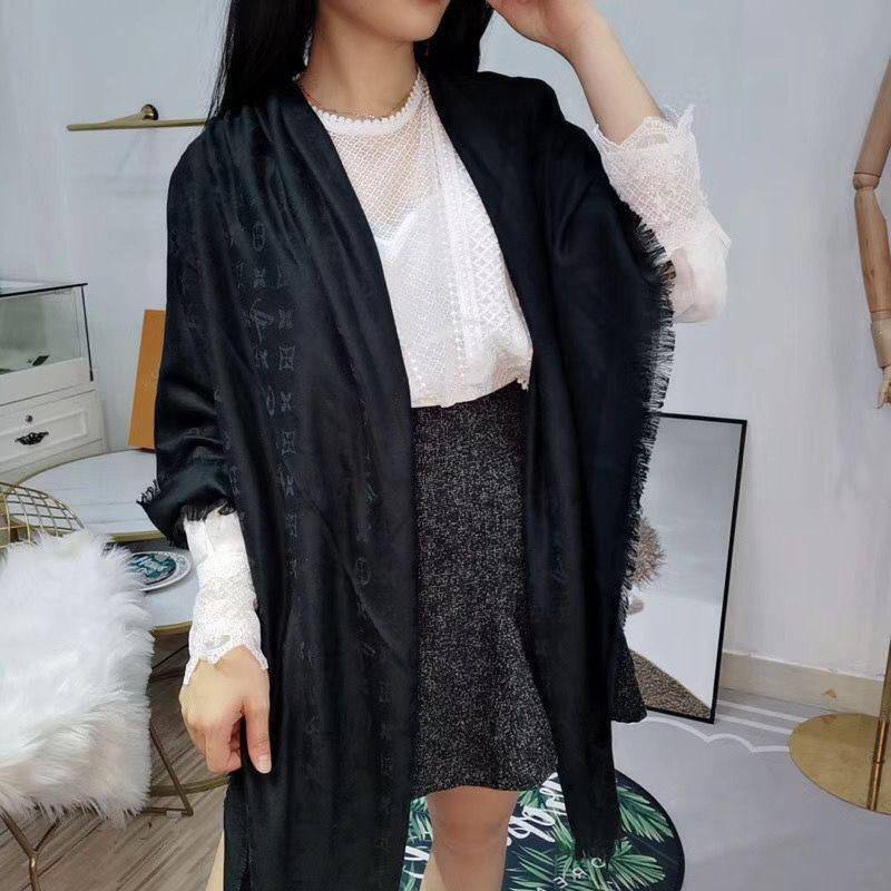 Cotton scarf 
45 dhs🪙🌨️

Zain93
♥️♥️♥️