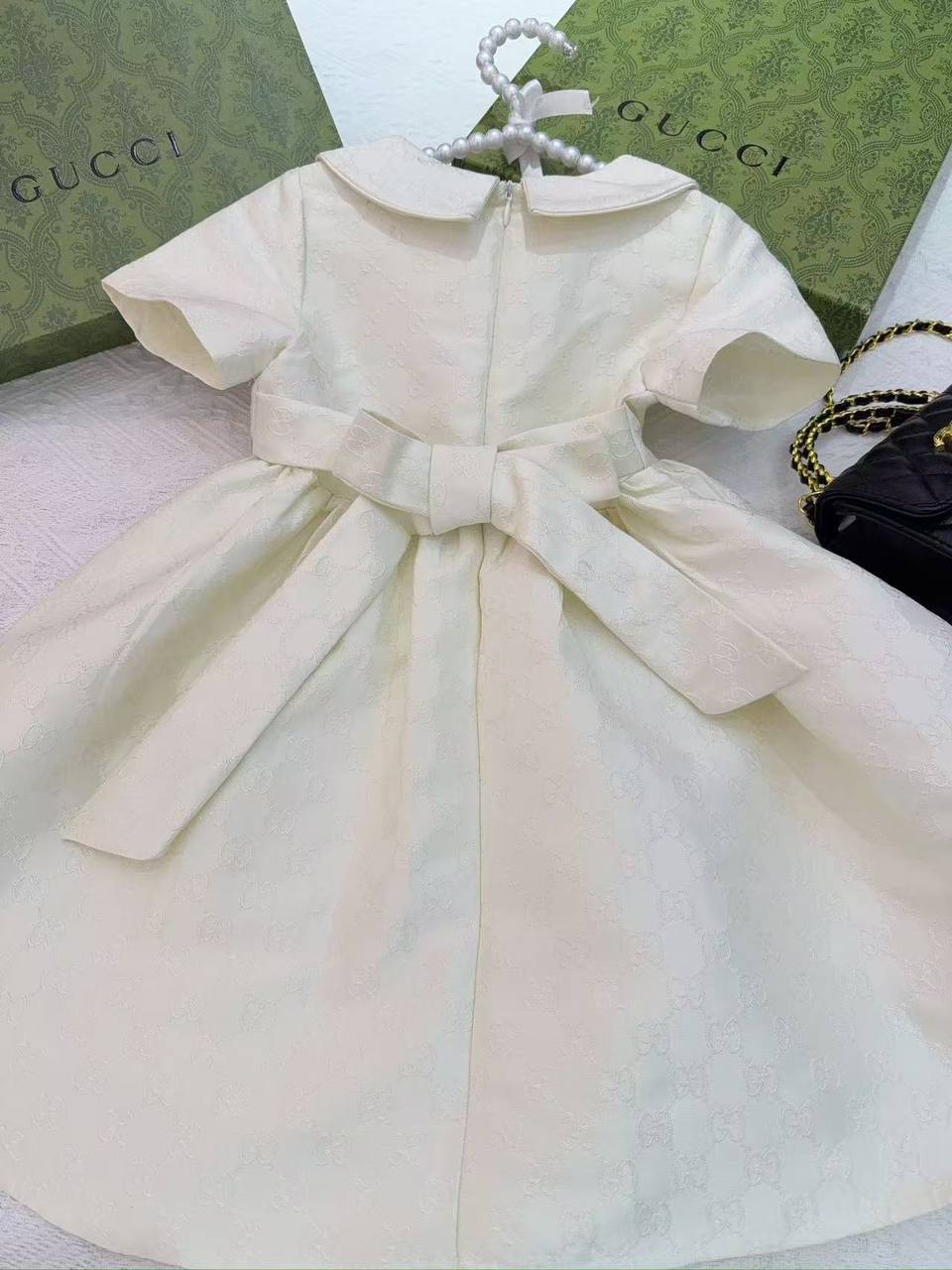 Gucci
6m-9y 
230 dhs✅

Zain151
♥️♥️♥️