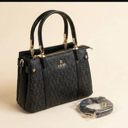 Aigner 
110 dhs✅

Zain299
♥️♥️♥️