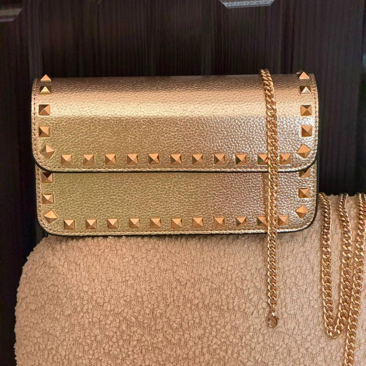 Valentino 


230 dhs

Zain134
♥️♥️🇦🇪