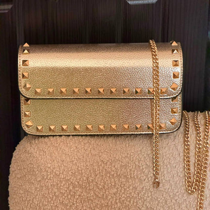 Valentino 


230 dhs

Zain134
♥️♥️🇦🇪