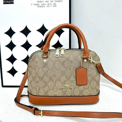 Coach
70 dhs✅

Zain232
♥️♥️♥️