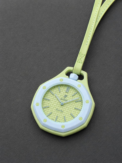AP SWATCH MASTER QUALITY

BATTERY WITH BOX AND BAG

120 dhs🇦🇪🇦🇪
WITH POLYCARBON STRAP

Zain58
♥️♥️♥️