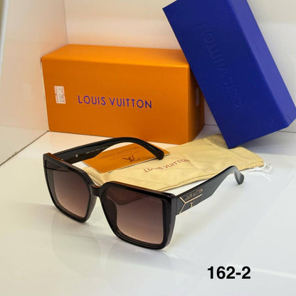 SUNGLASSES 🕶️
GOOD QUALITY 
50 dhs🌺

Zain40
♥️♥️♥️