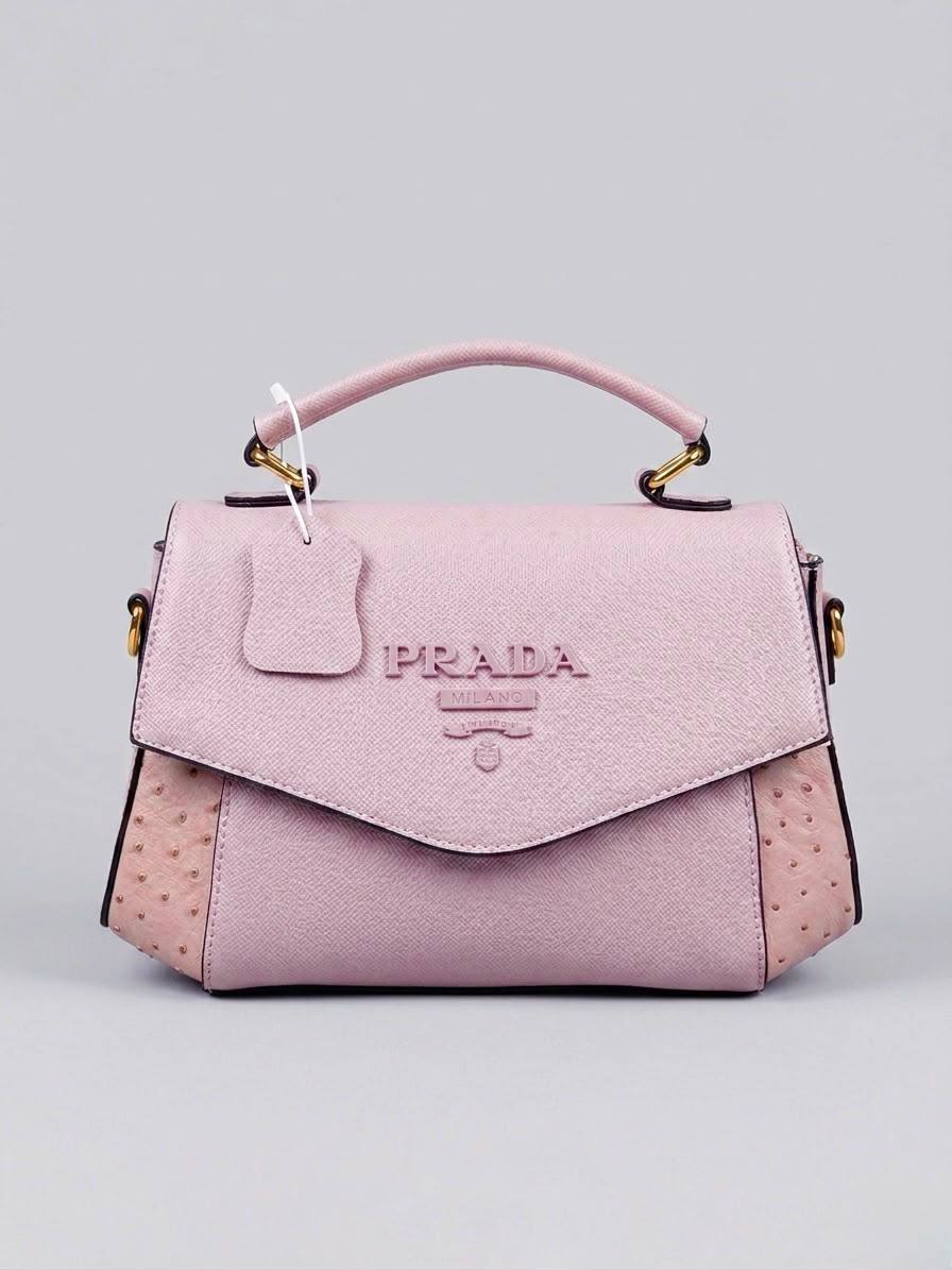 Prada

110 dhs🇦🇪🇦🇪
With Box

Zain50
♥️♥️♥️