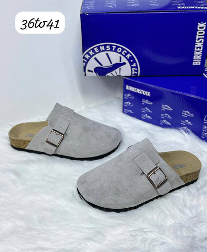 Birkenstock
𝐇𝐢𝐠𝐡 𝐪𝐮𝐚𝐥𝐢𝐭𝐲 💯 
105 dhs✅


Zain86
♥️♥️♥️
