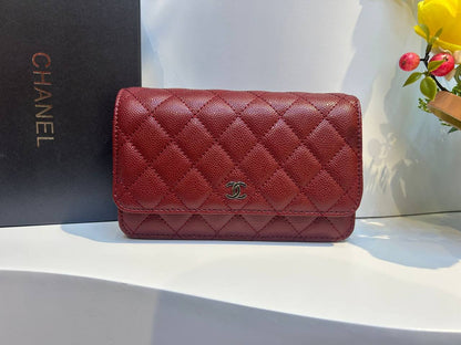 CHANEL
19cm silver logo
85 dhs🪙💕

Zain44
♥️♥️♥️