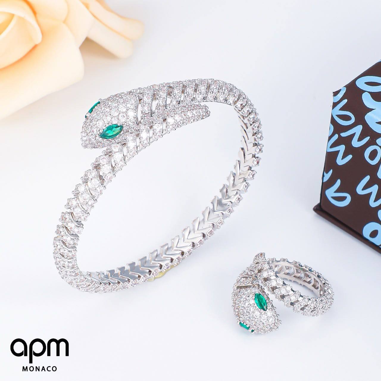 APM set
Bangle 
Ring 💍 
Master quality 🪅

*120* AED normal box 📦 
*140* AED master box 🗃️

Zain48
♥️♥️♥️