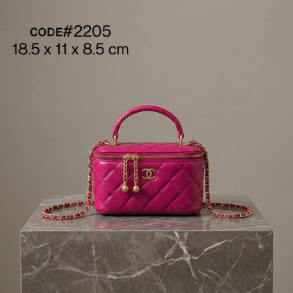 Chanel ᴠᴀɴɪᴛʏ ʙᴀɢ
ᴄʜᴀɪɴ ᴄʀᴏss ʙᴏᴅʏ ʙᴀɢ
ᴡɪᴛʜ ᴄɪʀᴄʟᴇ ᴄʜᴀɪɴ ʟᴏᴄᴋ
ɢᴏʟᴅ ʜᴀʀᴅᴡᴀʀᴇ
ᴄʜᴀɪɴ ʙᴇʟᴛ sᴛʀᴀᴘ 
sɪᴢᴇ: 18 cm
ᴡɪᴛʜ BOX

70 dhs💛

Zain31
♥️♥️♥️