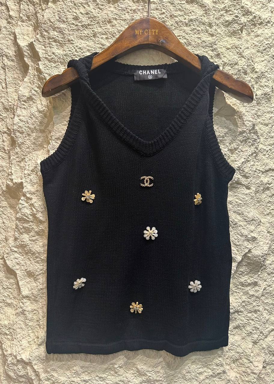 CHANEL
Women’s Knit Top
Master Quality 
SML
230 dhs✅

Zain276
♥️♥️♥️