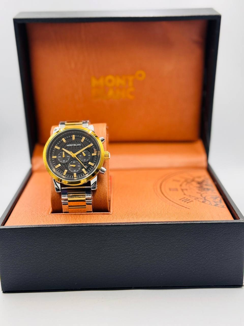 Mont blanc Men
*Chronograph working*🔥
*Offer price 
65 dhs🪙
Limit Stock

Zain08
♥️♥️♥️