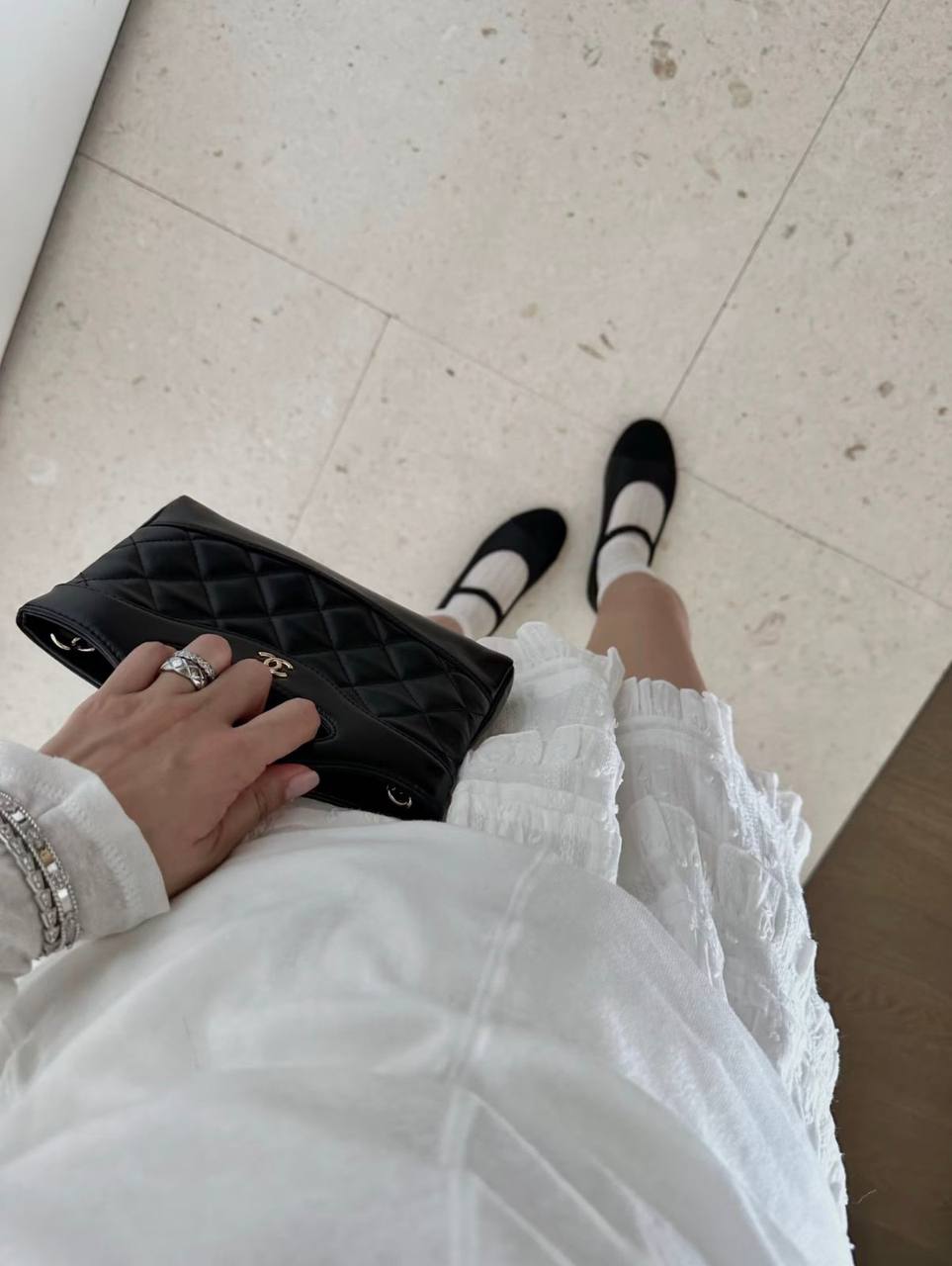 Chanel
95 dhs💓
Size：20CM
Good-quality with box

Zain35
♥️♥️♥️