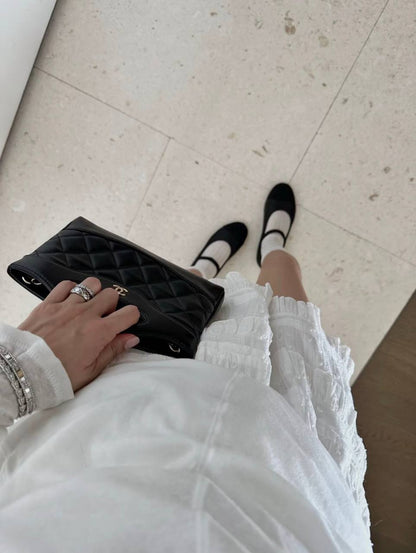 Chanel
95 dhs💓
Size：20CM
Good-quality with box

Zain35
♥️♥️♥️