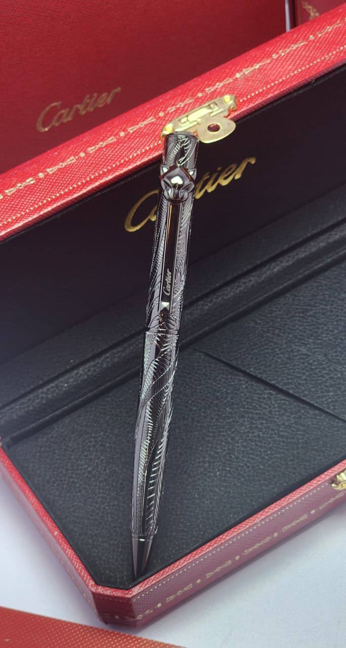 Cartier 
pen master quality 
with box and paper bag 
🎁🎁🎁

95 dhs💓


Zain59
♥️♥️♥️