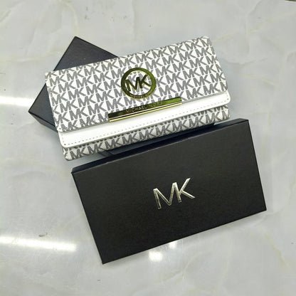 𝗟𝗢𝗡𝗚 𝗧𝗥𝗜-𝗙𝗢𝗟𝗗 𝗪𝗔𝗟𝗟𝗘𝗧
ᴡɪᴛʜ BOX

40 dhs💓

Zain31
♥️♥️♥️