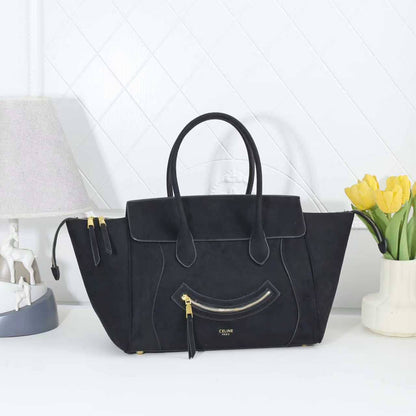CELINE 
HIGH QUALITY
130 dhs✅

Zain39
♥️♥️♥️