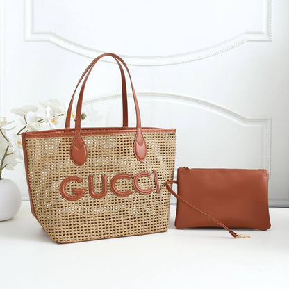 GUCCI BEACH BAG 
NEW CAME  GOOD QUALITY 
WITH POUCH
120 dhs🇦🇪

Zain39
♥️♥️♥️