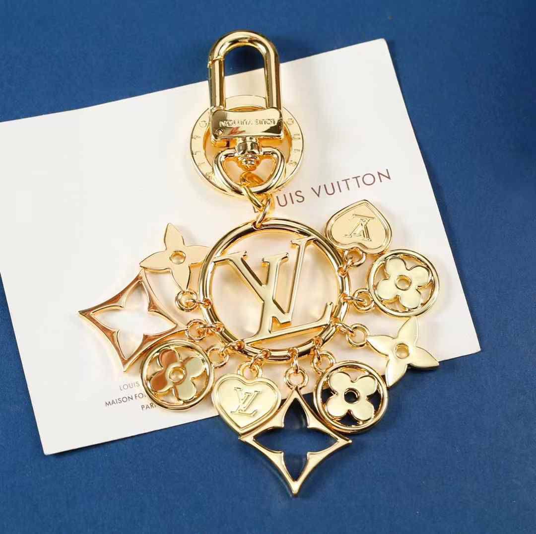 65 dhs🪙💕 
keychain And Bag Charm

Zain89
♥️♥️♥️