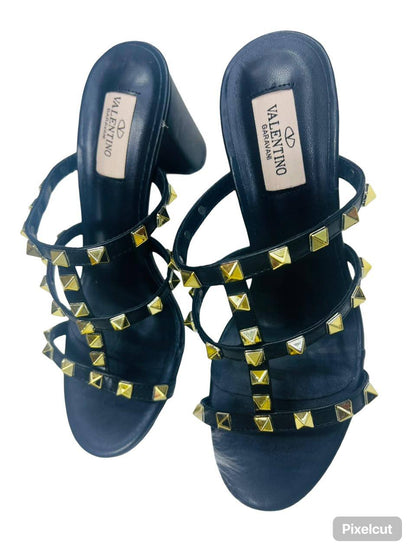 𝐑𝐄𝐒𝐓𝐎𝐂𝐊𝐒 😍😍😍

𝐕𝐀𝐋𝐄𝐍𝐓𝐈𝐍𝐎 𝟕𝐜𝐦
💯high quality
Size 36-37-38-39-40-41
105 dhs🇦🇪🇦🇪

Zain86
♥️♥️♥️