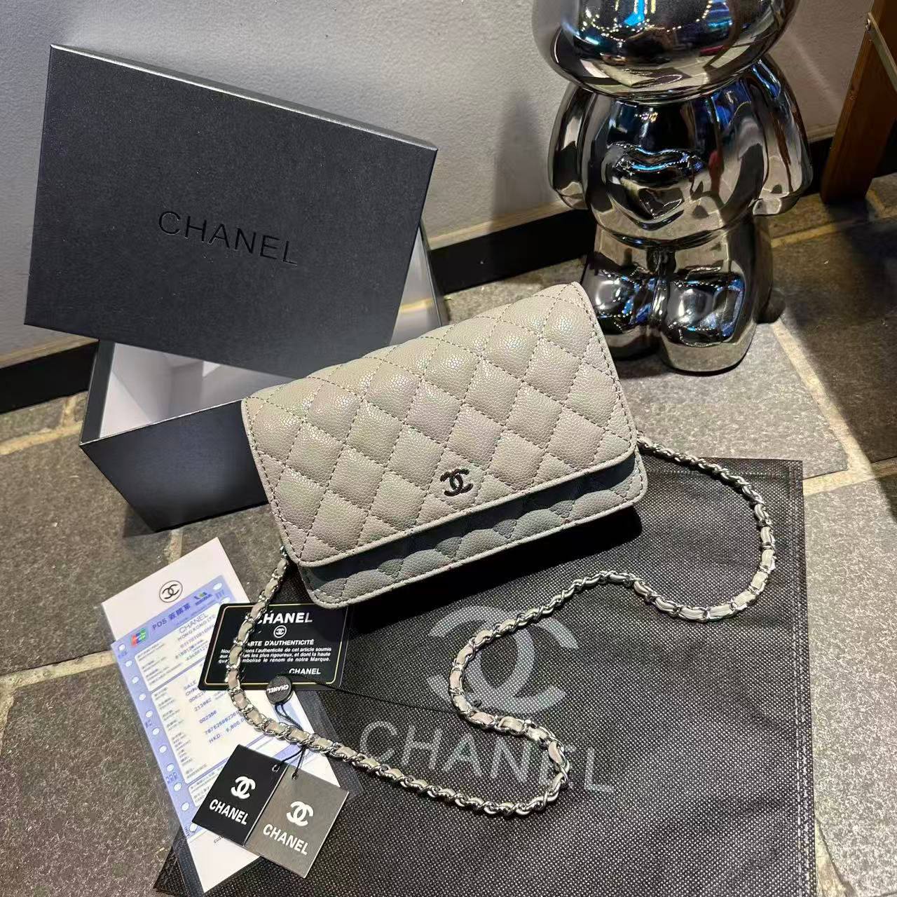 Chanel
withbox 
95 dhs🇦🇪🇦🇪

Zain143
♥️♥️♥️