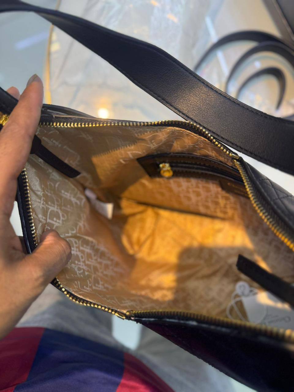 DIOR 

95 dhs🪙🌨️

Good Quality

Zain90
♥️♥️♥️