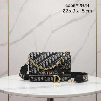 CHRISTIAN DIOR
ᴛᴏᴘ ʜᴀɴᴅʟᴇ ᴄʀᴏss ʙᴀɢ
ᴄᴀɴᴠᴀs ʟᴇᴀᴛʜᴇʀ ᴍᴀᴛᴇʀɪᴀʟ
ᴡɪᴛʜ ᴛᴡɪʟʟʏ ᴀɴᴅ ᴛʀɪᴍ ʙᴇʟᴛ
sɪᴢᴇ: 22 cm

70 dhs🇦🇪

Zain31
♥️♥️♥️