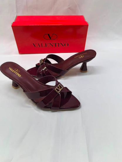Valentino 
85 dhs✅
size 36…….41 

Zain161
♥️♥️♥️