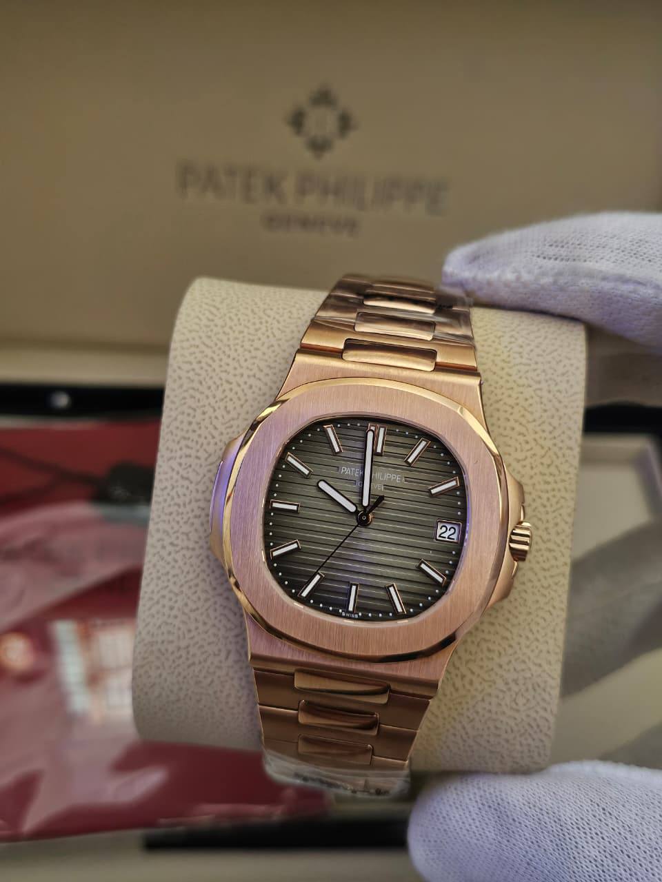 PATEK PHILIPPE AQUANAUT 
Swiss Movement🇨🇭
Water Resistant 💧
Sapphire Crystal 
Super Master Quality 
With Original Box  📦🛍️
For Price 👇 WhatsApp✅
0568585901 
0507557372
0552275751 Owner Zain 👌

Zain282
♥️♥️♥️