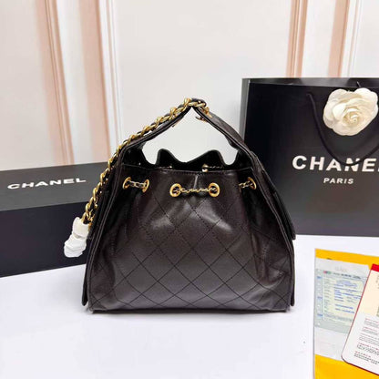 Chanel Master
Size 25cm 
280 dhs💓

Zain132
♥️♥️♥️