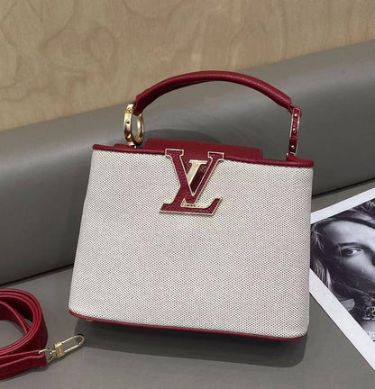 🥇LV Capucenis
1️⃣ First quality +🎁

Size : 25 * 17 cm
110 dhs❣️
with box🎁

Zain115
♥️♥️♥️