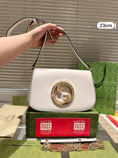 Gucci Ophidia
1️⃣ First Quality +🎁
Size: 25 ~ 23 * 13 cm
90 dhs✅
with box 🎁


Zain115
♥️♥️♥️