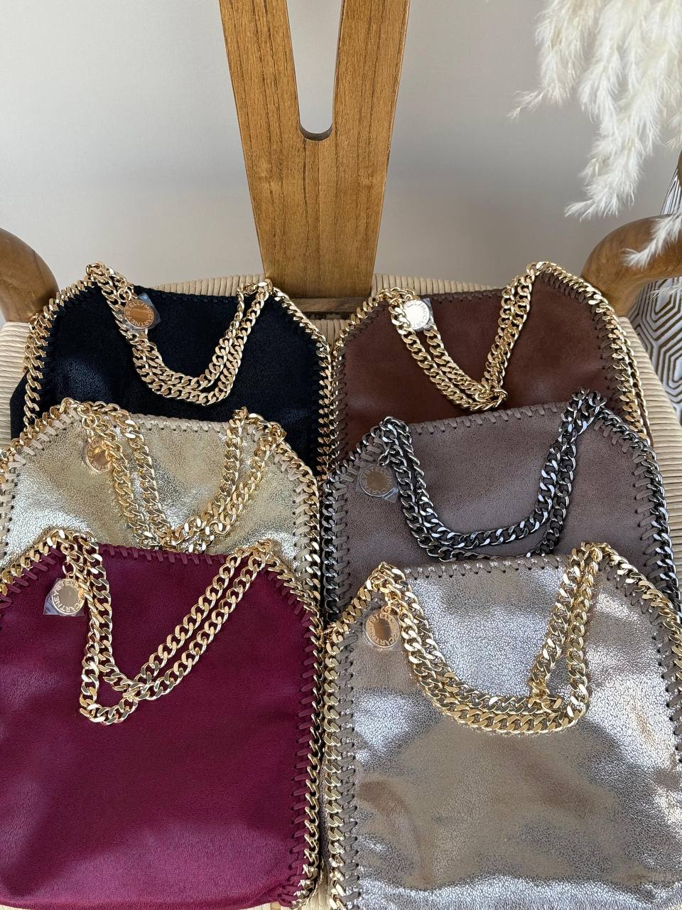 STELLA McCARTENY
18cm
330 dhs✅
Top quality

Zain167
♥️♥️♥️