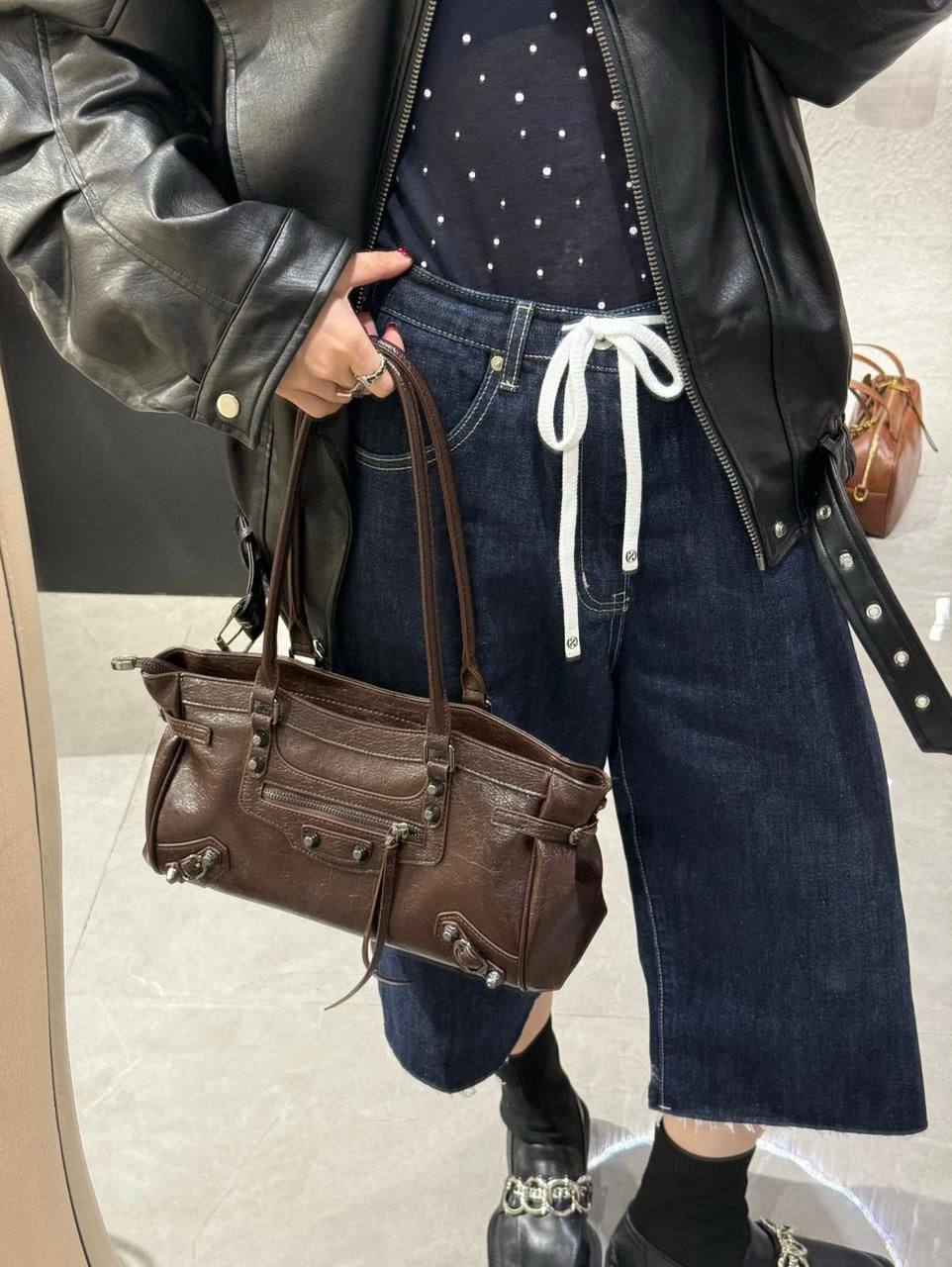 BALENCIAGA 

COPY ONE 

NEW CAME 

160 dhs🪙🌨️

Zain39
♥️♥️♥️