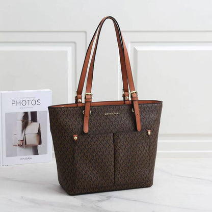 MK
95 dhs🇦🇪
size 38×12×28cm

Zain42
♥️♥️♥️