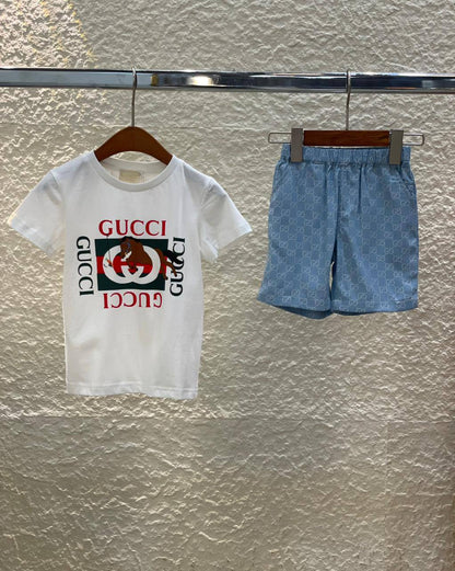 New Gucci set💙
2 to 12 years 
290 dhs🌺
Super Master quality✅

Zain286
♥️♥️♥️