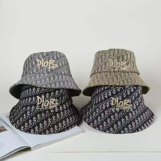 Hats

60 dhs🇦🇪🇦🇪
Zain93
♥️♥️♥️