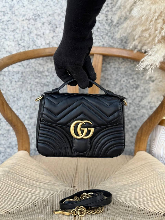 GUCCI
21cm
310 dhs✅
Top quality 
With box🎁

Zain167
♥️♥️♥️
