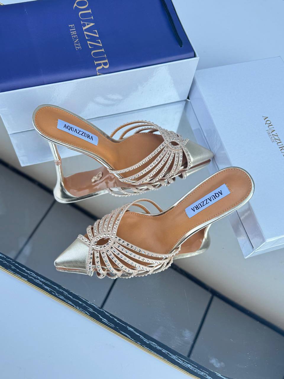 𝗔𝗤𝗨𝗔𝗭𝗭𝗨𝗥𝗔 𝟵𝗖𝗠
💯high quality
Size 36-37-38-39-40-41
105 dhs❣️

Zain86