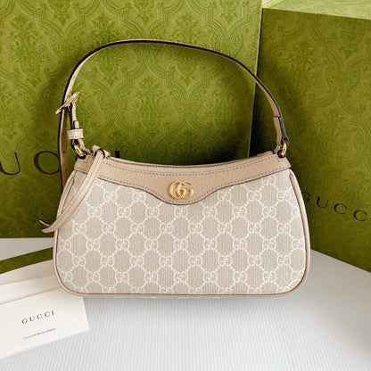 GUCCI 

AVAILABLE 

WITH BOX 

100 dhs🇦🇪🇦🇪

Zain169
♥️♥️♥️