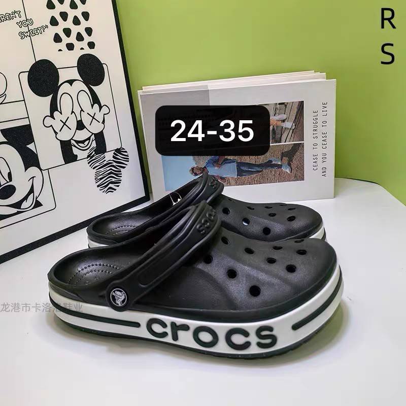 Kids Crocs Available 🔥 
24-35 
45 dhs🇦🇪🇦🇪

Zain311
♥️♥️♥️