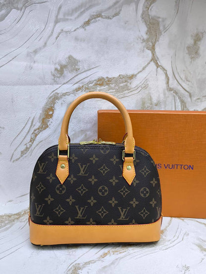 LV
95 dhs✅
with box

Zain203
♥️♥️♥️