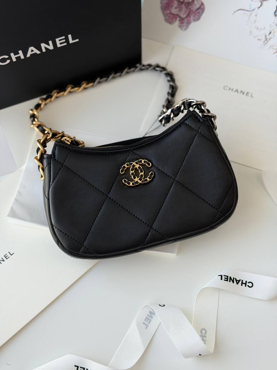 CHANEL
Super ++++
For Price 👇 WTSP Text Zain 0568585901

Zain257
♥️♥️♥️