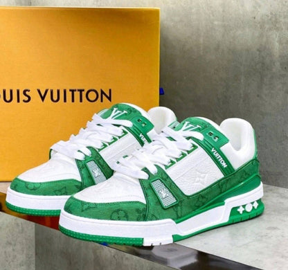 LV 
Size 39 TO 45 
170 dhs✅

Zain183
♥️♥️♥️