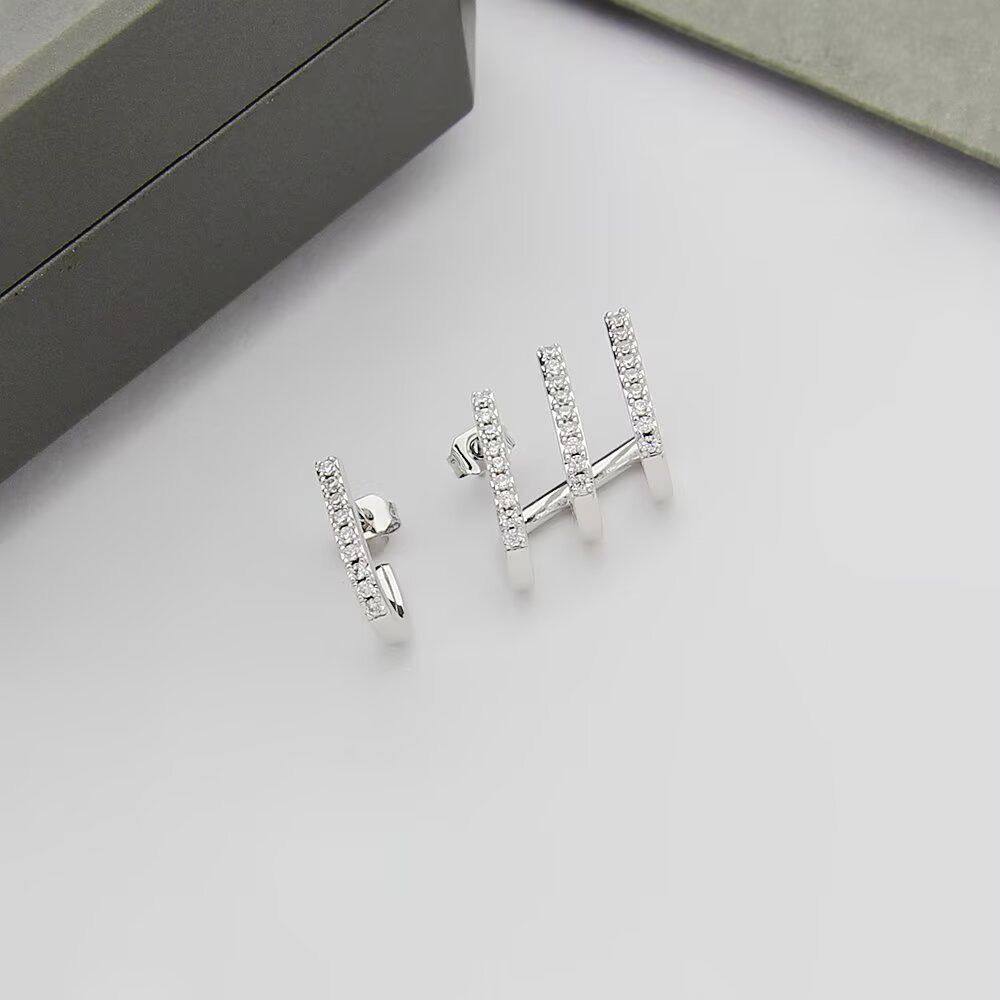 Earring 

50 dhs🪙🌺 

with Box And Paper Bag
🎁🎁🎁

Zain89
♥️♥️♥️