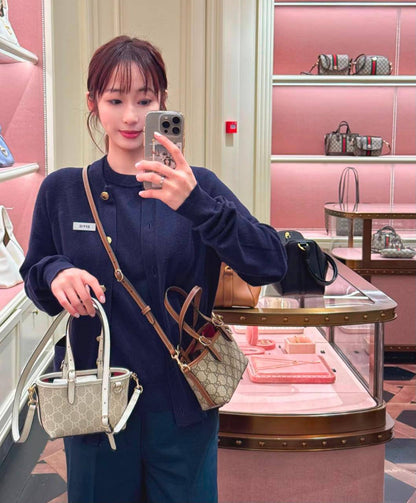GUCCI 
 HIGH QUALITY 
MINI SIZE 
WITH BOX 
110 dhs💓

Zain17
♥️♥️♥️