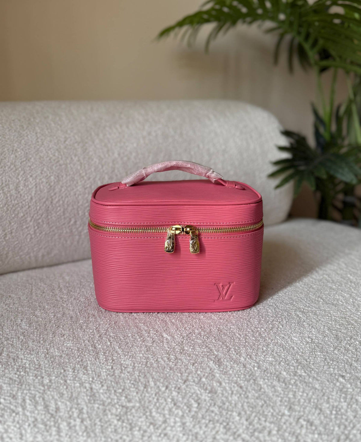 LV

For Price 👇 WhatsApp✅
0568585901 
0507557372
0552275751 Owner Zain 👌

Zain246
♥️♥️♥️